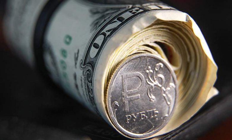 Фото - Назван оптимальный курс доллара для российского бюджета